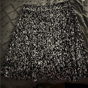 Adrienne Vittadini Black and White A-Line Skirt